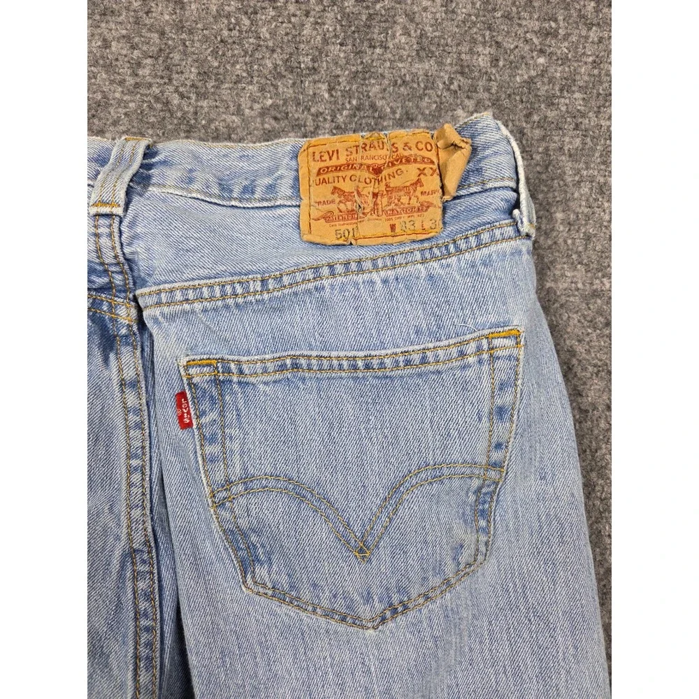 Levi's 501 Original Jeans Mens W33 L30 Light Wash Straight Leg Button Fly Denim